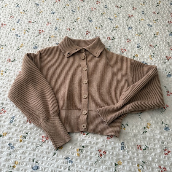 Oak and Fort Tan Button Down Cardigan - Picture 4 of 5